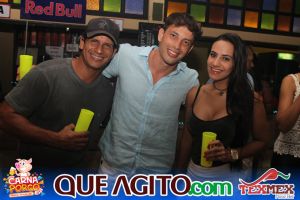 Muito agito no primeiro dia do Bloco CarnaPorco no Tex Mex 202