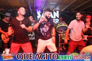 Muito agito no primeiro dia do Bloco CarnaPorco no Tex Mex 133