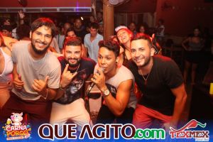 Muito agito no primeiro dia do Bloco CarnaPorco no Tex Mex 230