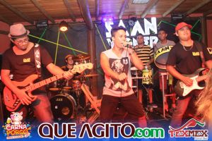 Muito agito no primeiro dia do Bloco CarnaPorco no Tex Mex 55