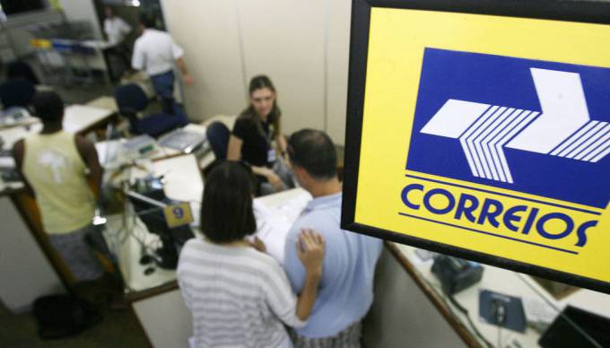 No vermelho, Correios vão reduzir total de agências 13