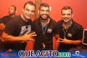 Arraial D’ajuda: Show de Sinho Ferrary ferveu o Tex Mex 80