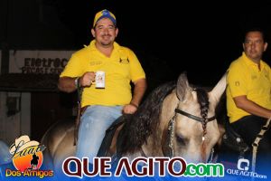 Carlos Aguiar e Yara Silva contagiam publico no Luau dos Amigos 82