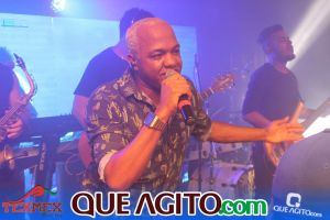 Arraial D’ajuda: Show de Sinho Ferrary ferveu o Tex Mex 50