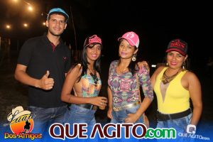 Carlos Aguiar e Yara Silva contagiam publico no Luau dos Amigos 50