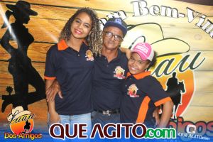 Carlos Aguiar e Yara Silva contagiam publico no Luau dos Amigos 55