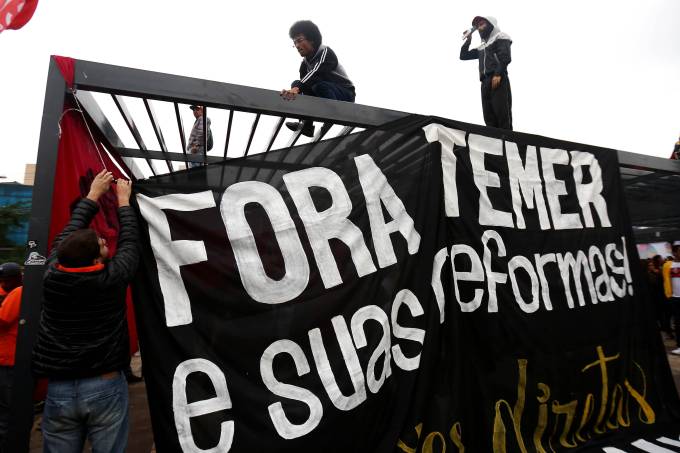 Após protestos, Temer diz que governo seguirá tocando reformas 6