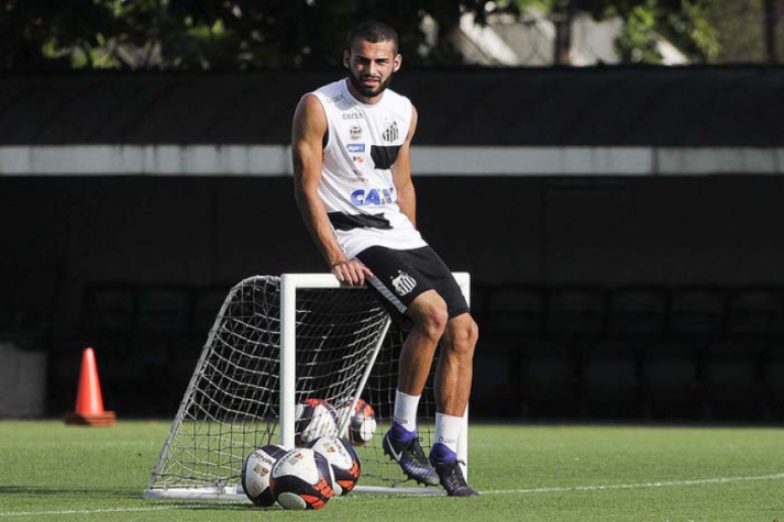 Santos acerta venda de Thiago Maia ao Lille; volante já viaja domingo 7