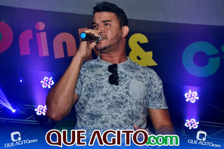 Eunápolis: Leandro Campeche agita tarde de domingo no Drink & Cia 5