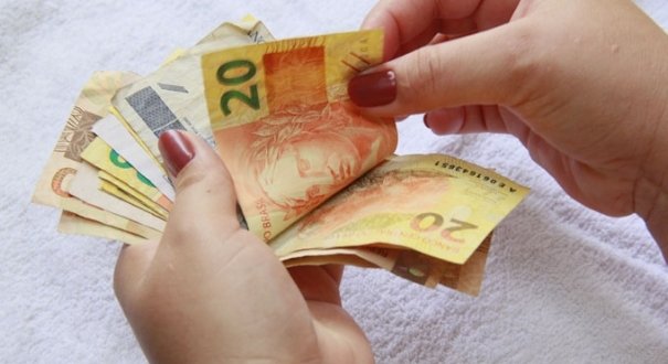 Governo vai dar cartão reforma de até R$ 9.646,07 12