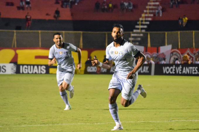 Brasileirão: Grêmio conquista terceira vitória seguida 11