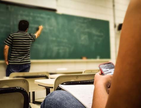 Mais de 70% dos alunos do ensino médio usam celular nas atividades escolares 8