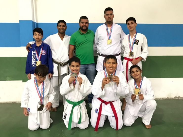 Karateca eunapolitana de 10 anos é campeã baiana no Kumitê Karateca eunapolitana de 10 anos é campeã baiana no Kumitê 5