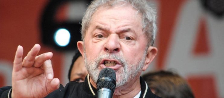 Lula cobra regulação da mídia e diz que “depende de juiz para desmentir” canal de televisão 7