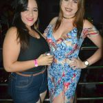 Eunápolis: Domingueira Prime no Drink & Cia contou com show de Virou Bahia e Acsão 137