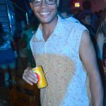 Eunápolis: Domingueira Prime no Drink & Cia contou com show de Virou Bahia e Acsão 102