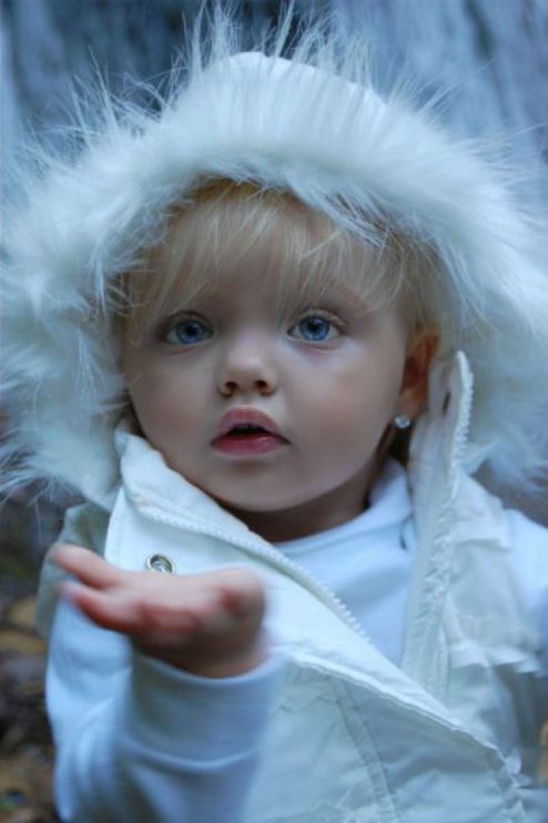 Esta menina parece uma boneca, e está fazendo muito sucesso pelo mundo 4