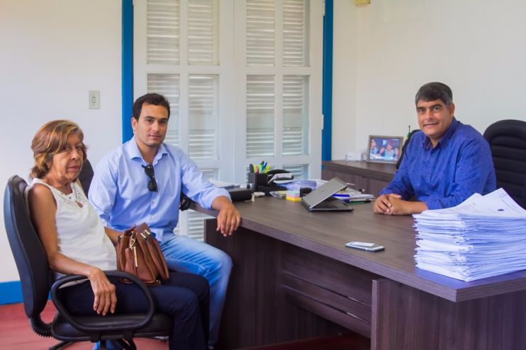 Prefeito Agnelo recebe novo delegado titular de Cabrália 5