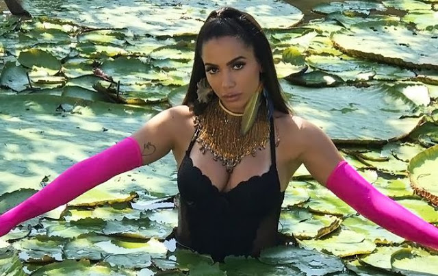 VÍDEO: ANITTA SENSUALIZA NA AMAZÔNIA, NO CLIPE DE IS THAT FOR ME 12