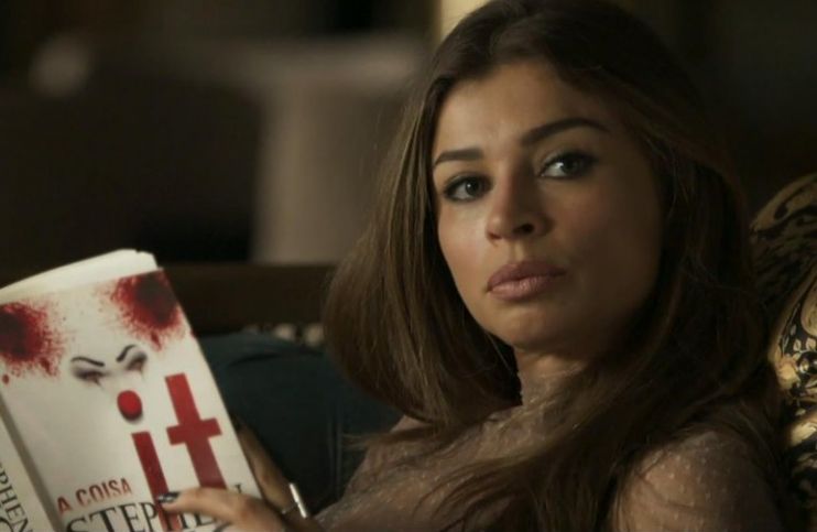 “O Outro Lado do Paraíso”: Lívia vai parar na delegacia por atentado ao pudor 13