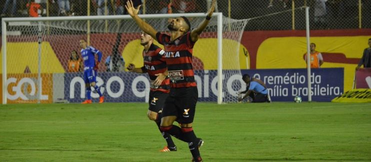 O BARRADÃO VOLTOU!: Após três meses, Leão volta a vencer em casa e respira fora da zona 8