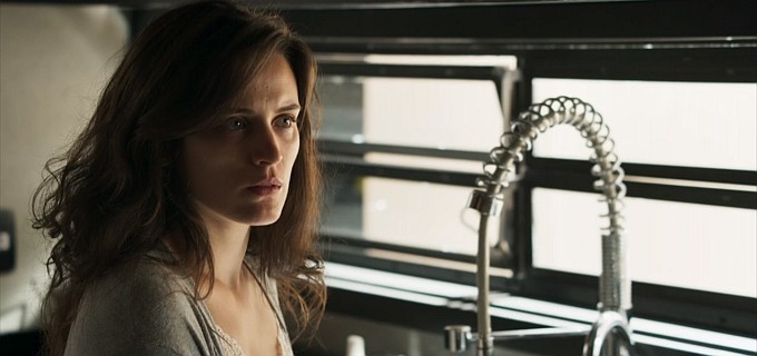 O Outro Lado do Paraíso: Clara vira empregada doméstica para resgatar fortuna 10