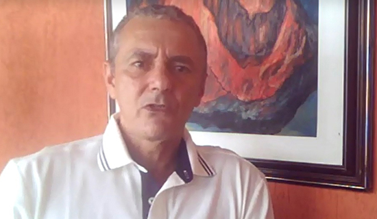 Homem diz que um tsunami irá destruir a Bahia no final do ano 11