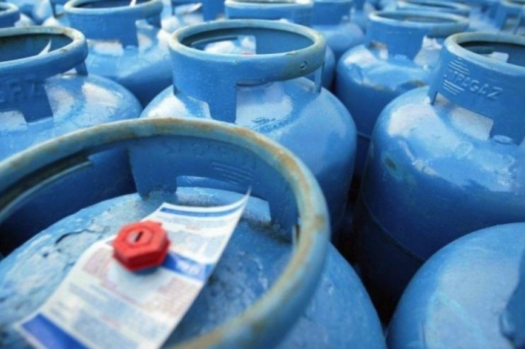 Botijão de gás de cozinha ficará 5% mais barato nas refinarias Botijão de gás de cozinha ficará 5% mais barato nas refinarias 9