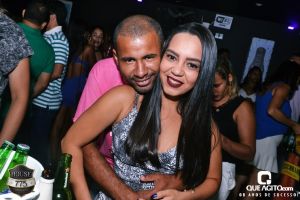 Noite de sexta muito contagiante na House 775 com Sinho Ferrary 106