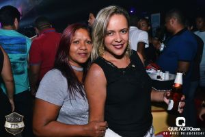 Noite de sexta muito contagiante na House 775 com Sinho Ferrary 81
