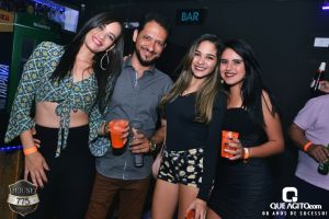 Noite de sexta muito contagiante na House 775 com Sinho Ferrary 45