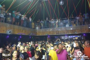 Noite de sexta muito contagiante na House 775 com Sinho Ferrary 41