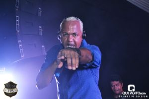 Noite de sexta muito contagiante na House 775 com Sinho Ferrary 144