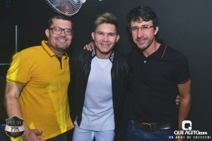 Noite de sexta muito contagiante na House 775 com Sinho Ferrary 118