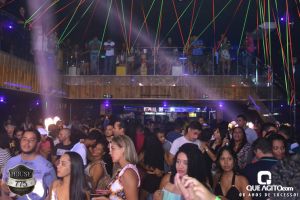 Noite de sexta muito contagiante na House 775 com Sinho Ferrary 63