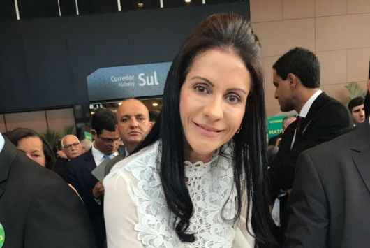 GUARATINGA : Prefeita Christine Pinto assina em Brasília Termo de Adesão ao Programa Internet para Todos 4