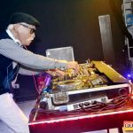 Eunápolis: DJ Vovô James agita o Masquerade Party na House 775 50
