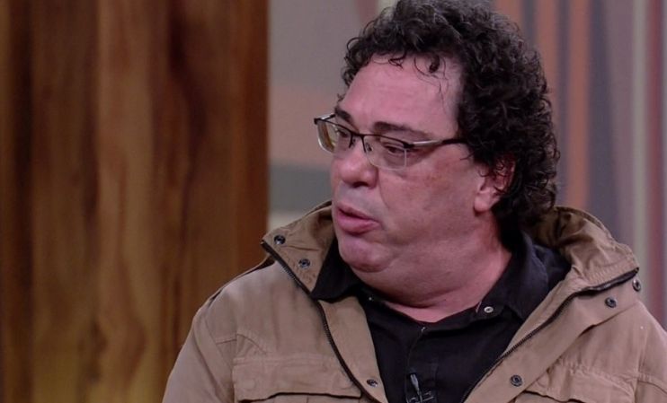 Casagrande passa mal e abandona transmissão da final entre Palmeiras e Corinthians Casagrande passa mal e abandona transmissão da final entre Palmeiras e Corinthians 7