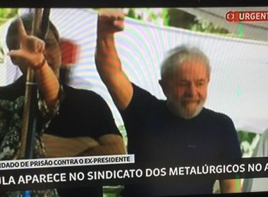 Após duas noites no Sindicato, Lula encontra militância durante missa de Marisa Letícia 11