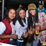 Muita música brega com Edmilson Batista na primeira noite do 5º Fest Vinhático 74