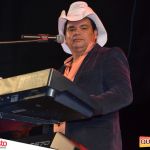 Muita música brega com Edmilson Batista na primeira noite do 5º Fest Vinhático 87