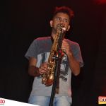 Muita música brega com Edmilson Batista na primeira noite do 5º Fest Vinhático 68
