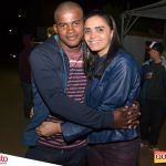 Muita música brega com Edmilson Batista na primeira noite do 5º Fest Vinhático 81