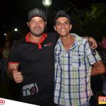 Muita música brega com Edmilson Batista na primeira noite do 5º Fest Vinhático 84