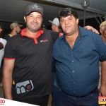 Muita música brega com Edmilson Batista na primeira noite do 5º Fest Vinhático 30