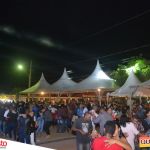 Muita música brega com Edmilson Batista na primeira noite do 5º Fest Vinhático 20