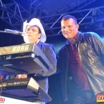 Muita música brega com Edmilson Batista na primeira noite do 5º Fest Vinhático 75