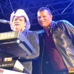 Muita música brega com Edmilson Batista na primeira noite do 5º Fest Vinhático 24