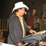 Muita música brega com Edmilson Batista na primeira noite do 5º Fest Vinhático 76
