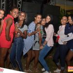 Muita música brega com Edmilson Batista na primeira noite do 5º Fest Vinhático 60